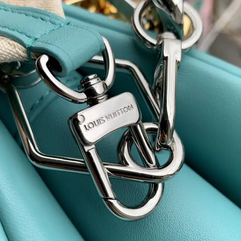 M22394 26x20x12cm High Quality Bags - Image 7