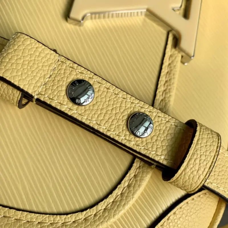 M22618 24.5x15.5x9cm High Quality Bags - Image 7