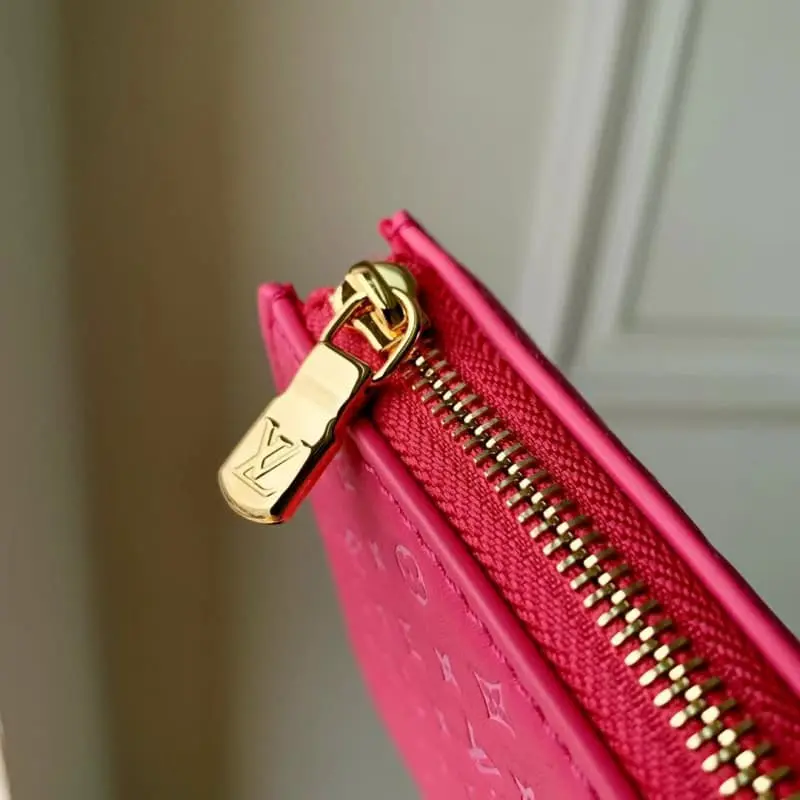 M82232 Rose Red 21.5x12.5x5cm High Quality Bags - Image 7