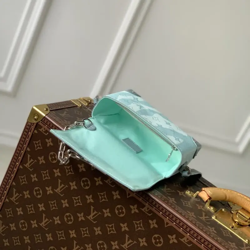 M22637 18x11x6.5cm High Quality Bags - Image 7