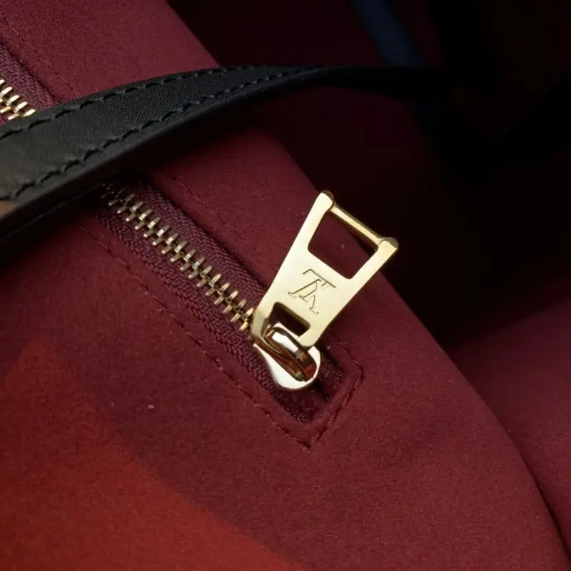 M45945 41x34x19cm High Quality Bags - Image 7