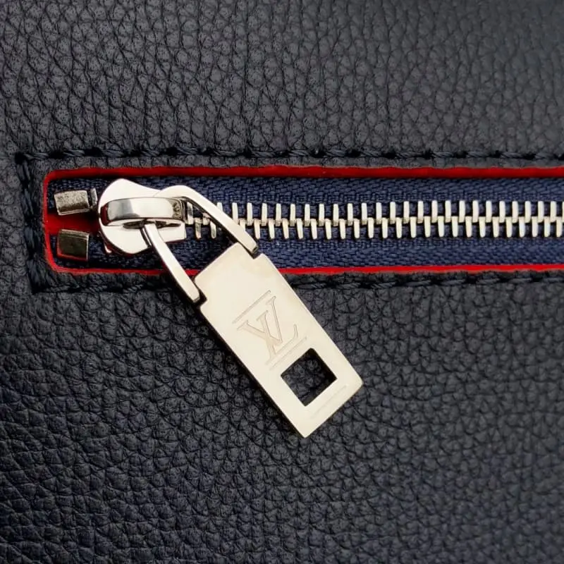 M53196 22.5x17x5.5cm High Quality Bags - Image 7