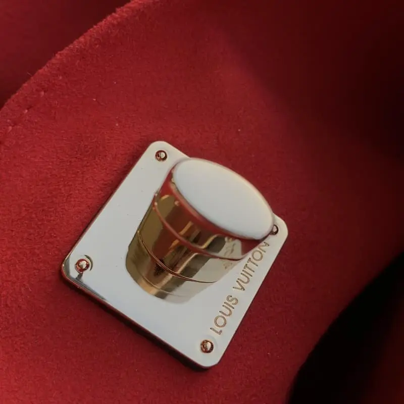 M57345 Black 42x28x15cm High Quality Bags - Image 6