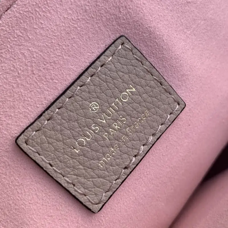 M57345 Apricot 42x28x15cm High Quality Bags - Image 6