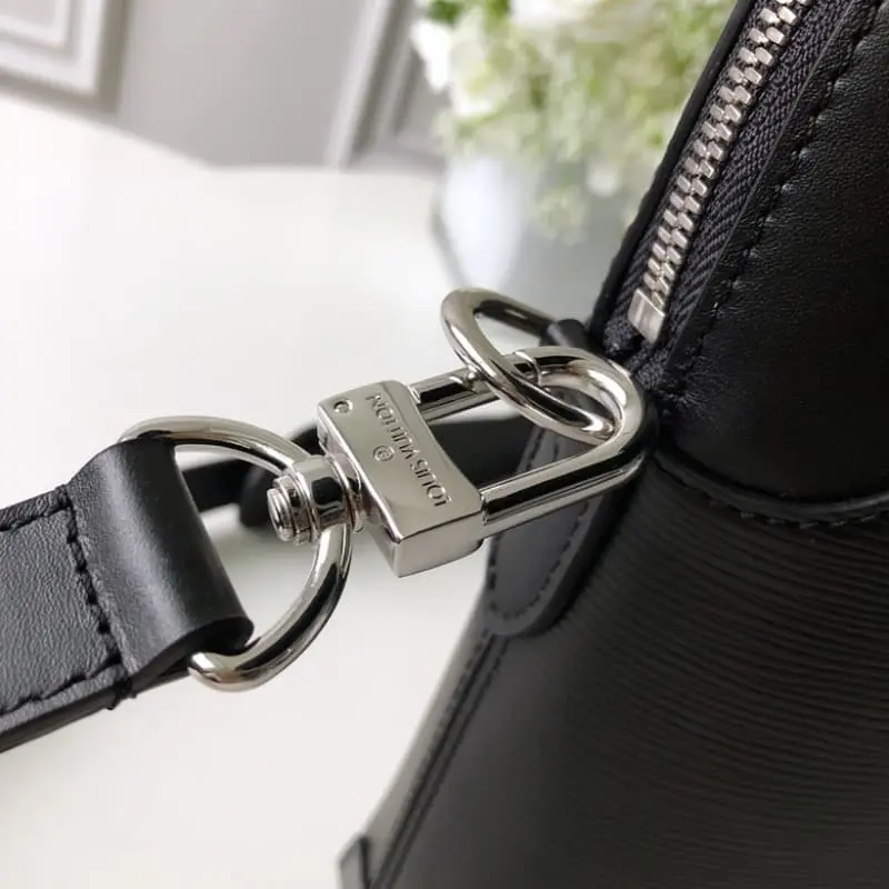 M51689 37x30x6cm High Quality Bags - Image 7