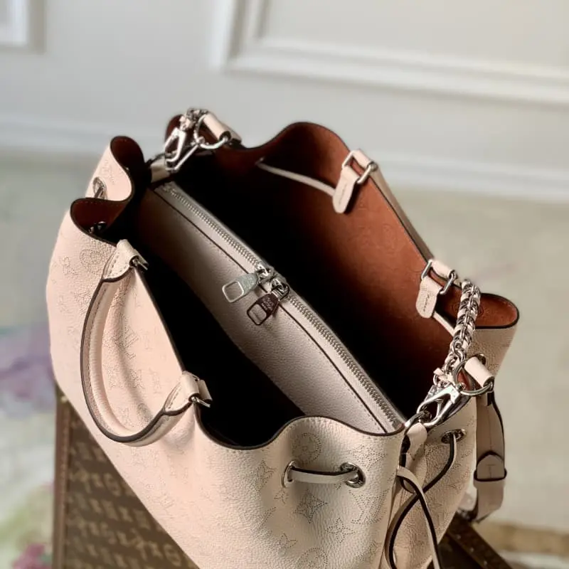 M59203Nude pink 32x23x13cm High Quality Bags - Image 7