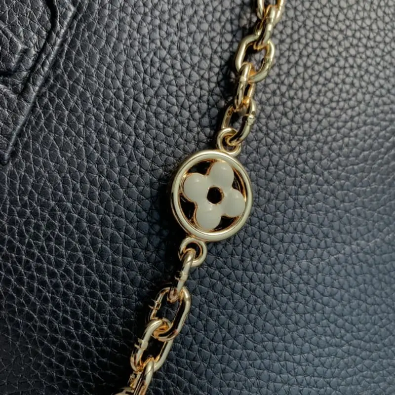 M20708 27x18x9cm High Quality Bags - Image 7