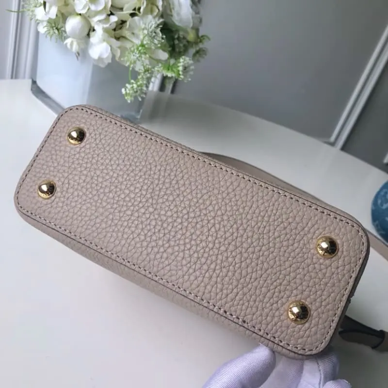 N92802 21x14x8cm High Quality Bags - Image 7