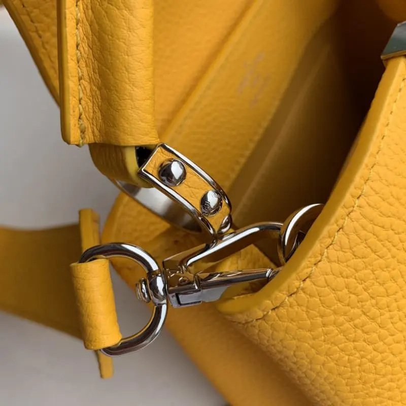 M56071 Yellow 21x14x8cm High Quality Bags - Image 6