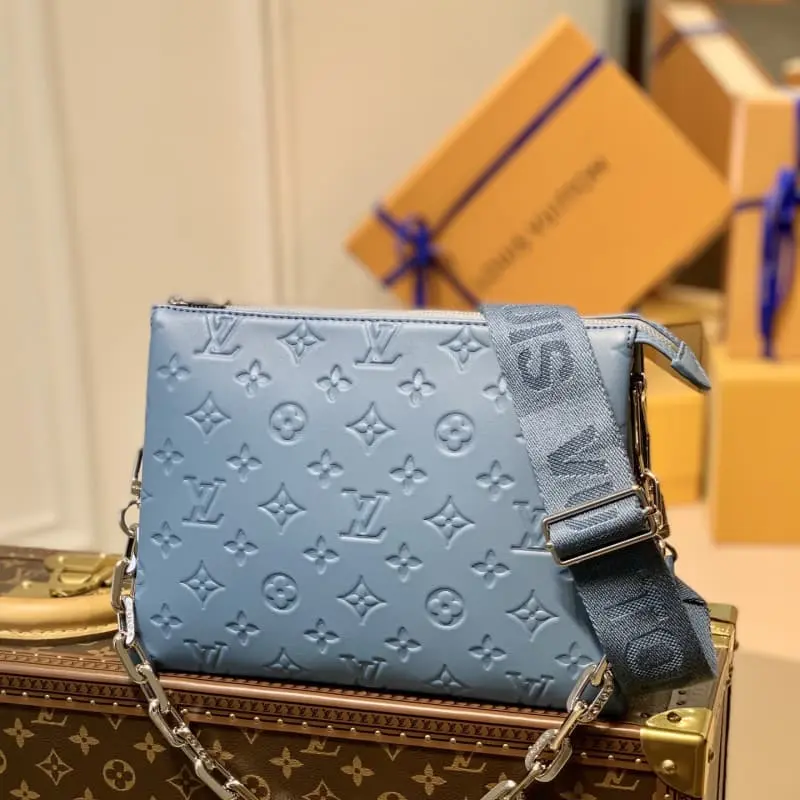 M57793 S1 26x20x12cm High Quality Bags