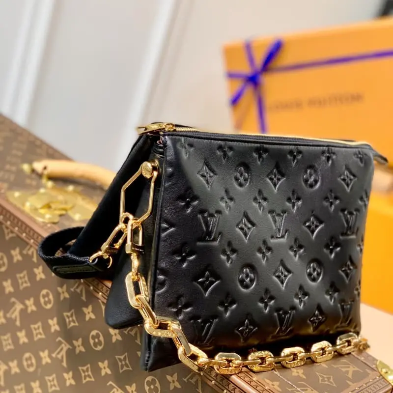 M57790 26x20x12cm High Quality Bags - Image 2