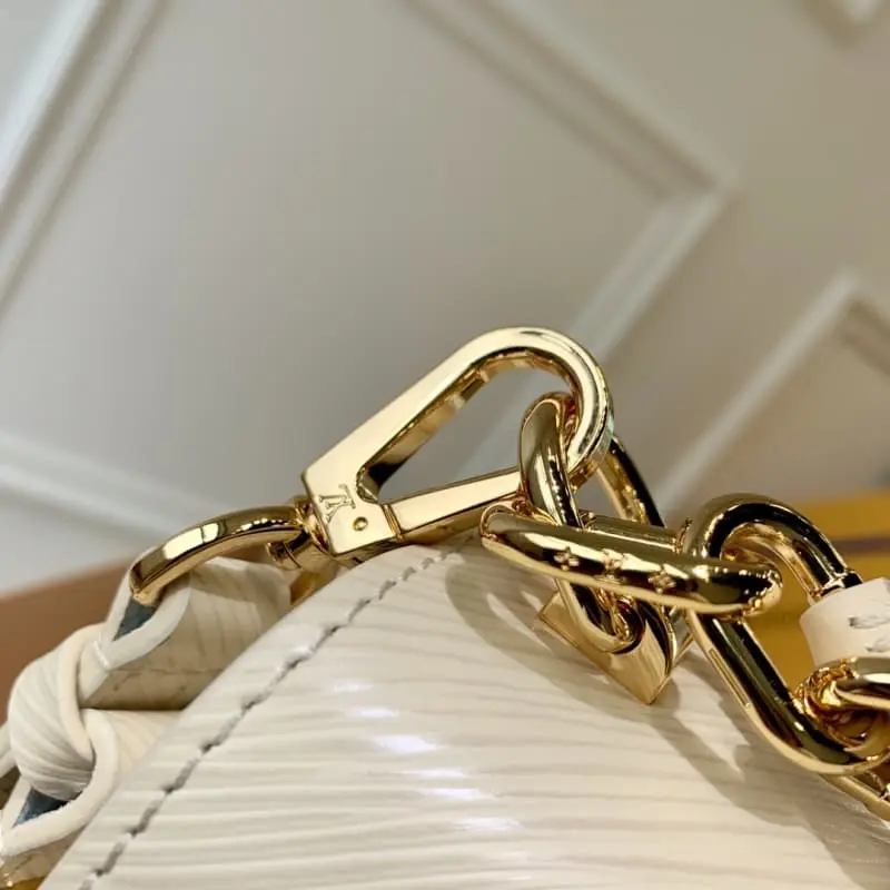 M59896 23x17x9.5cm High Quality Bags - Image 6