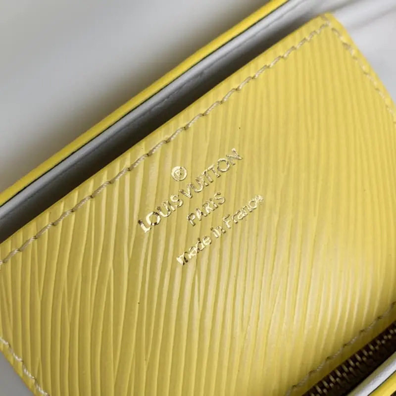 M20802 19x15x9cm High Quality Bags - Image 6