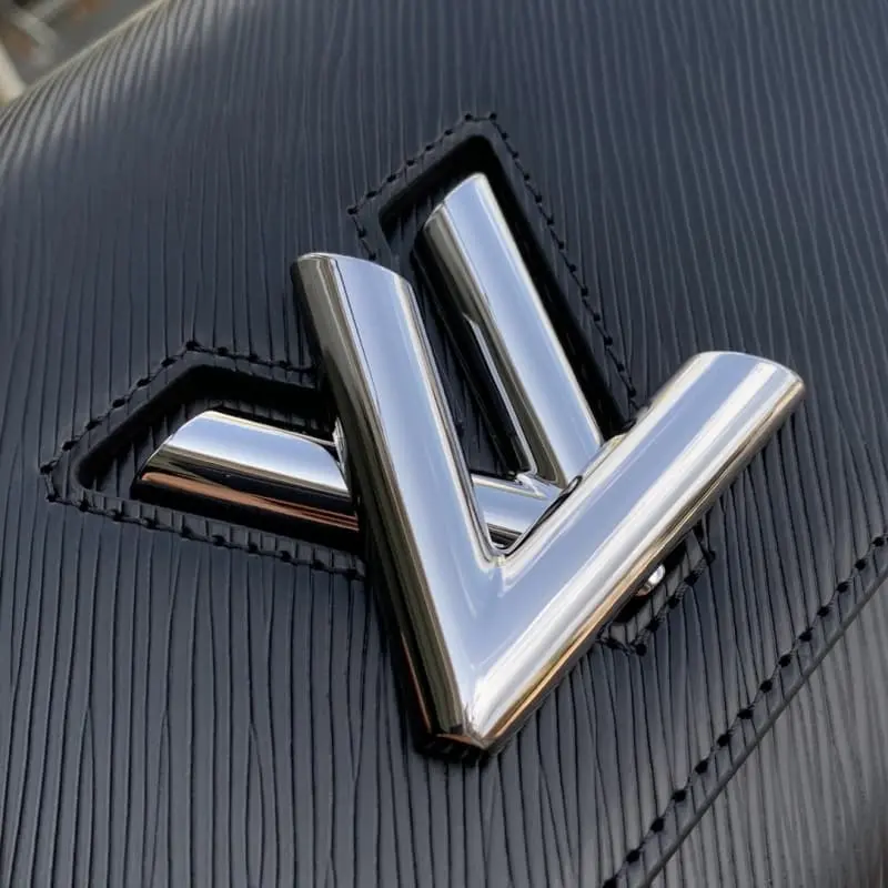 M57654 23x17x9.5cm High Quality Bags - Image 6