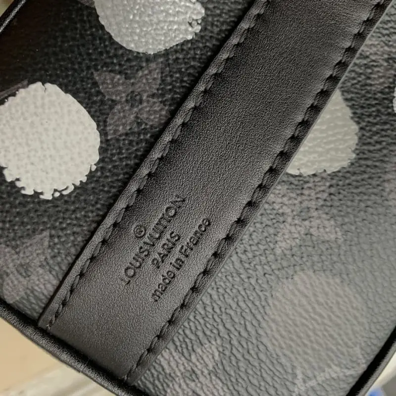 M46406 Black Silk Screen 25x15x11cm High Quality Bags - Image 7