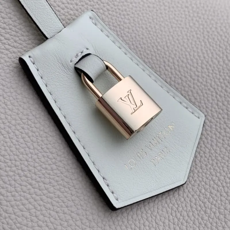 M13668 S2 40x20x25cm High Quality Bags - Image 8