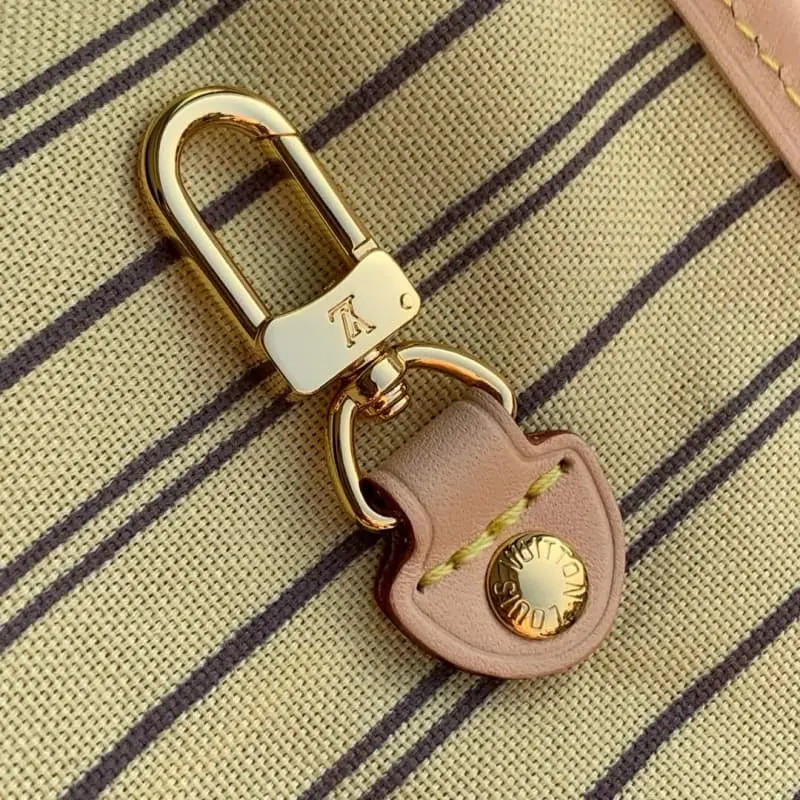 M11948 32x19x39cm High Quality Bags - Image 7