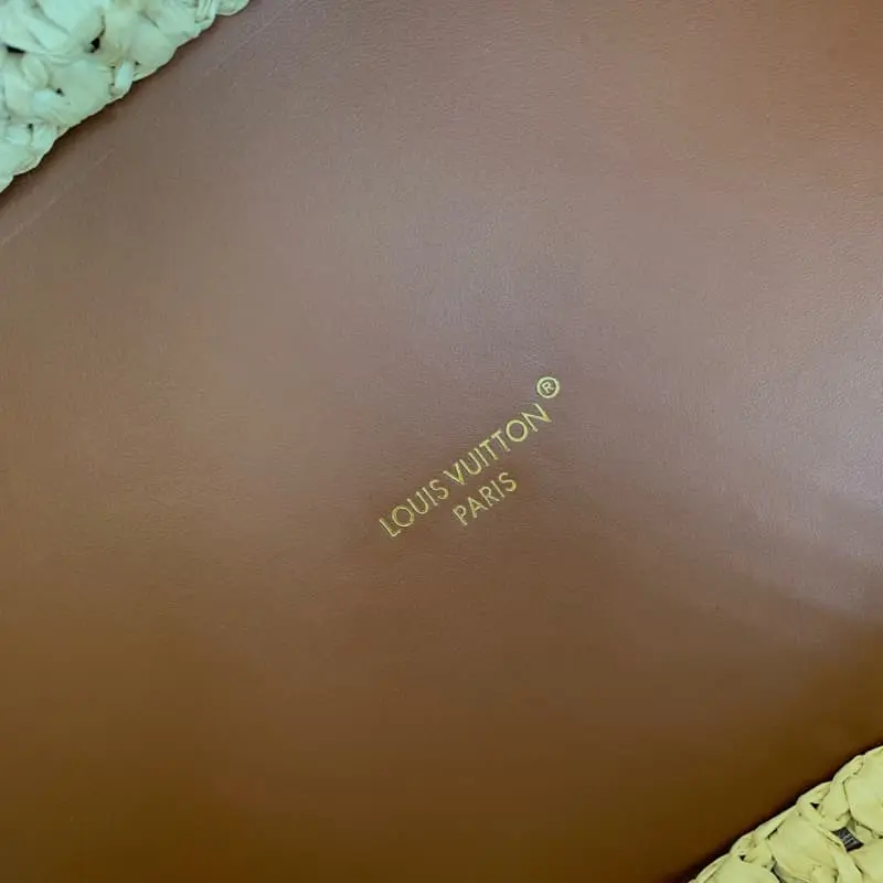 M24722 HH155 22x24x15cm High Quality Bags - Image 8