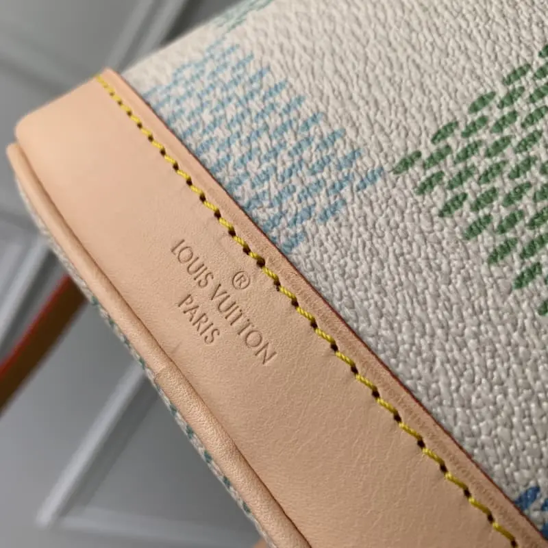 N40640 Blue Grid 13x16x10cm High Quality Bags - Image 7