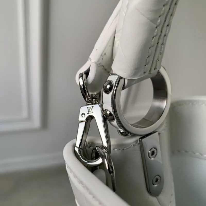 M48865 WhiteMini 21x14x8cm High Quality Bags - Image 7