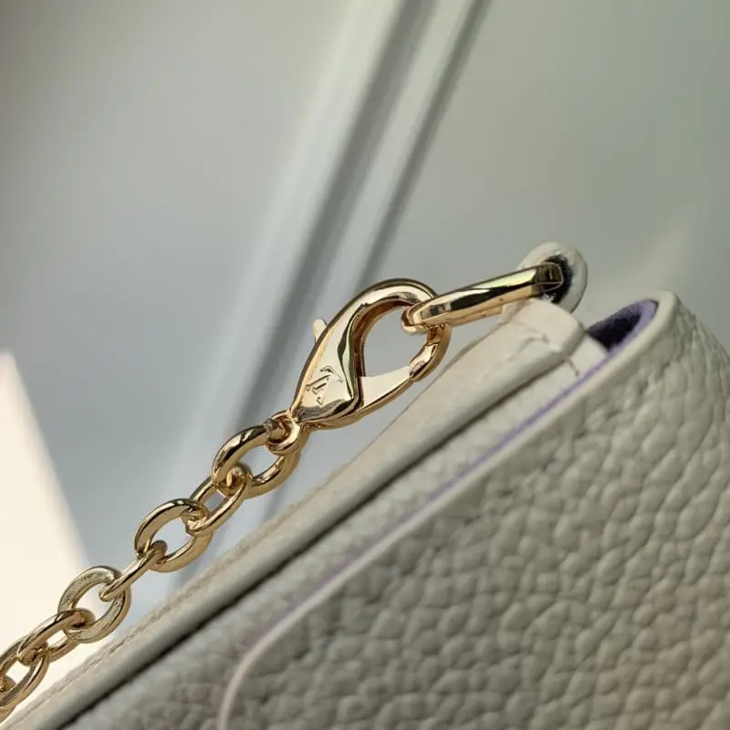 M69977 S1 21x12x3cm High Quality Bags - Image 7