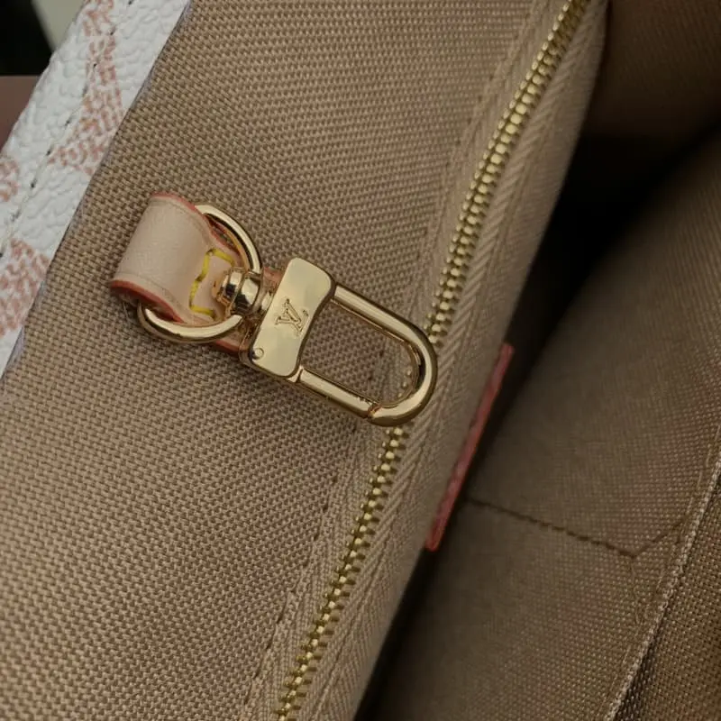 M24533 25x19x11.5cm High Quality Bags - Image 7