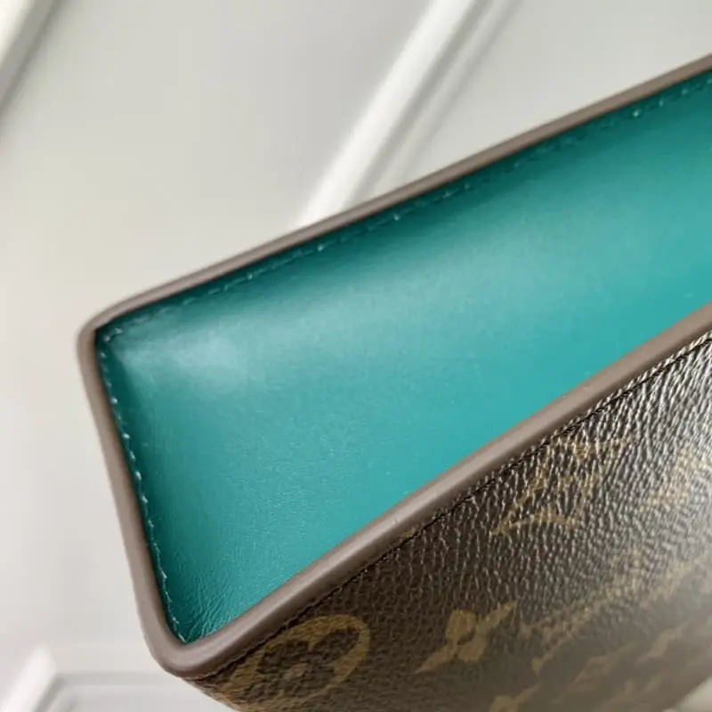 M12820 Green 21x6x27cm High Quality Bags - Image 7