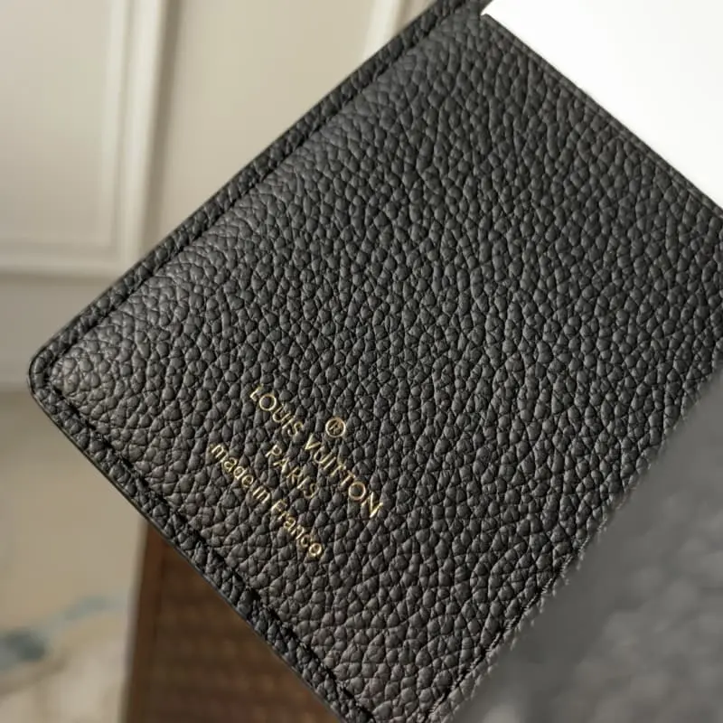 M80880 Black (embossed) 11.5x8.5x4cm High Quality Bags - Image 7