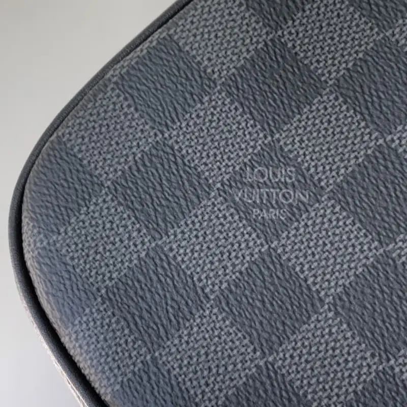 M43383 Black Flower 26x17x7cm High Quality Bags - Image 7