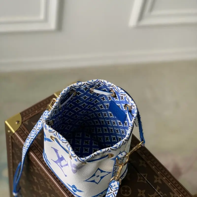 M82386 Blue 13x16x10cm High Quality Bags - Image 7