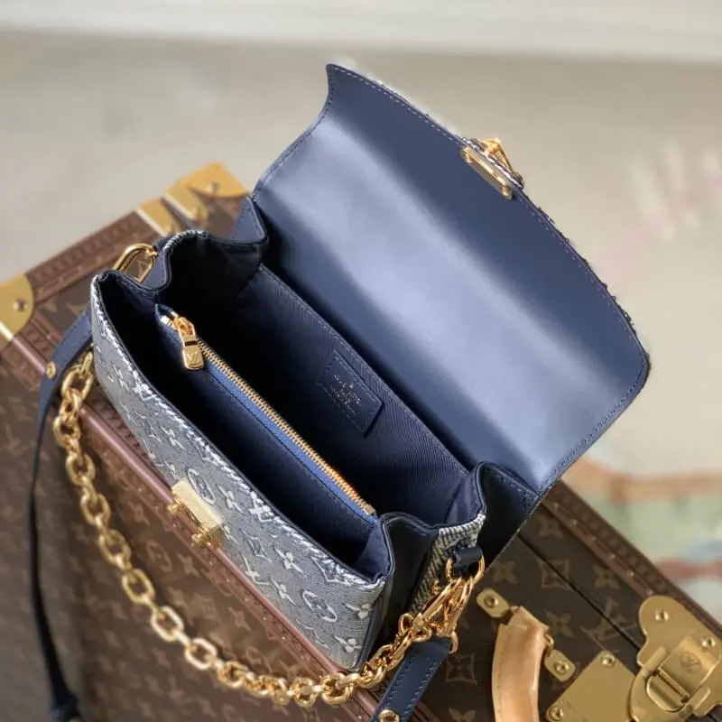 M22834 21.5x13.5x6cm High Quality Bags - Image 7