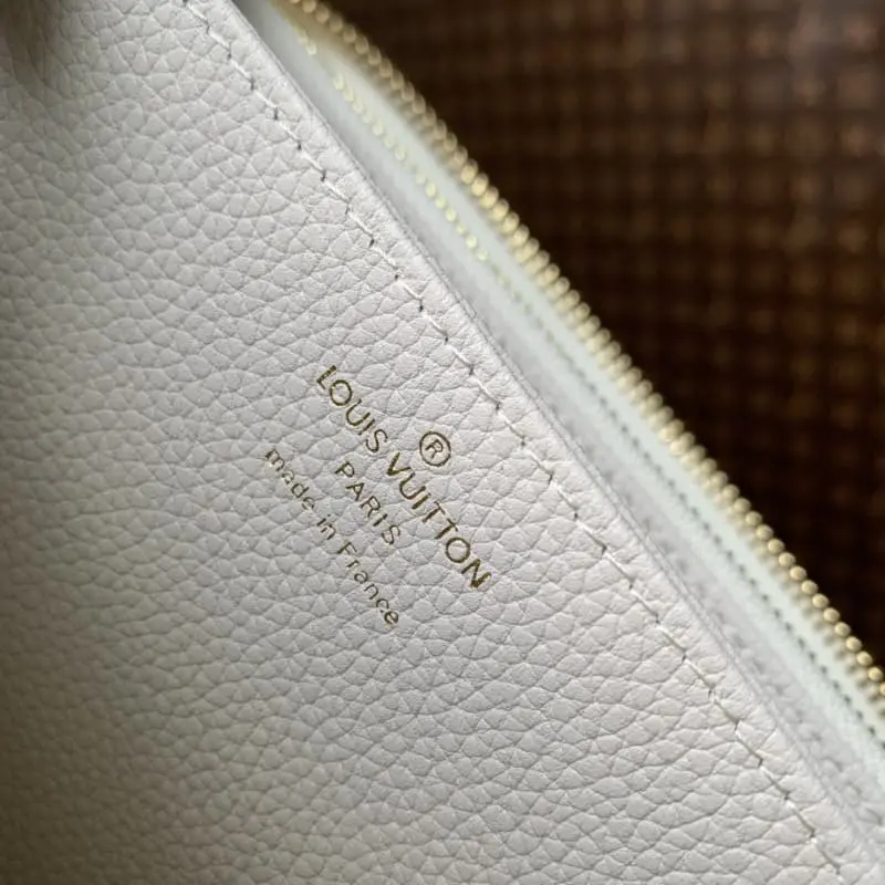 M82206 19.5x10.5x2.5cm High Quality Bags - Image 6