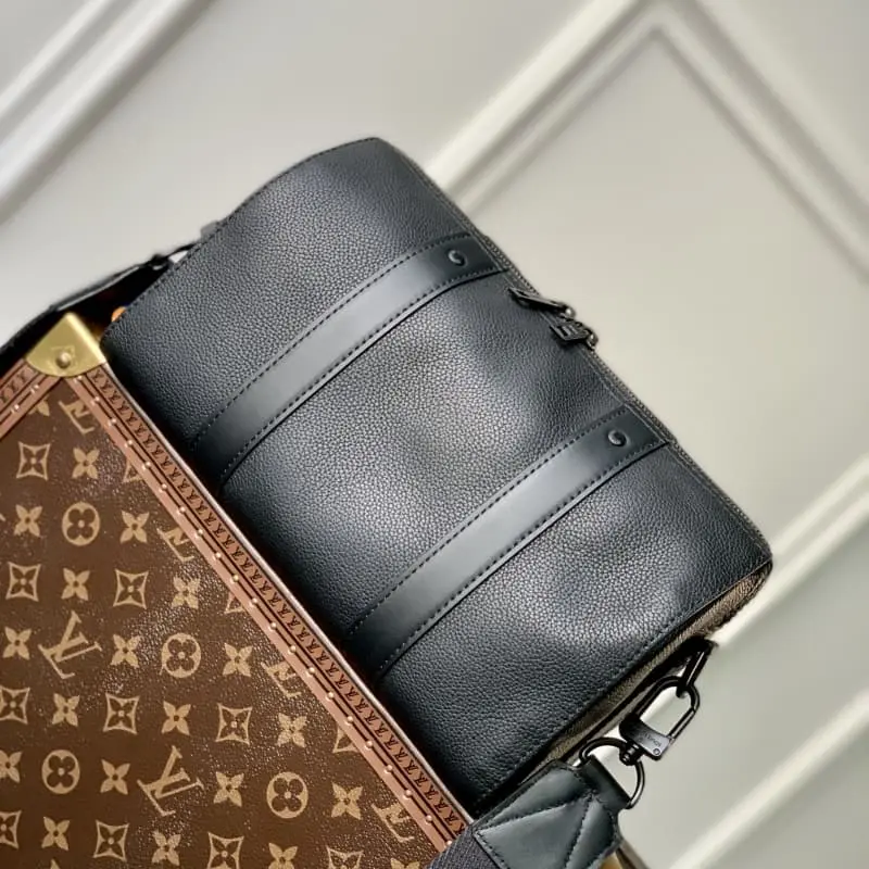 M59255 27x17x13cm High Quality Bags - Image 2