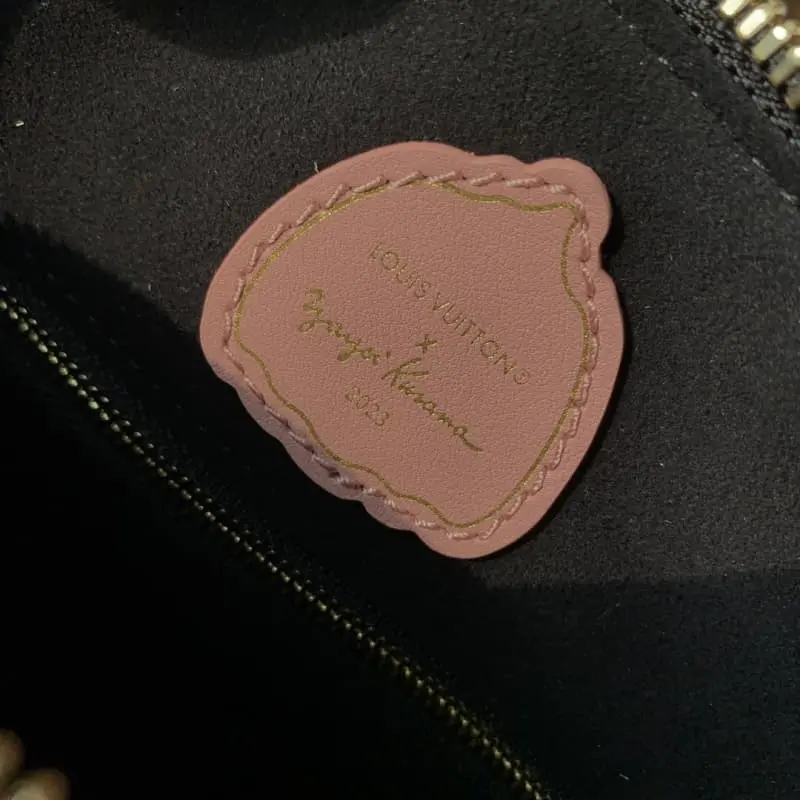 M46415 Black Flowers 25x19x15cm High Quality Bags - Image 7