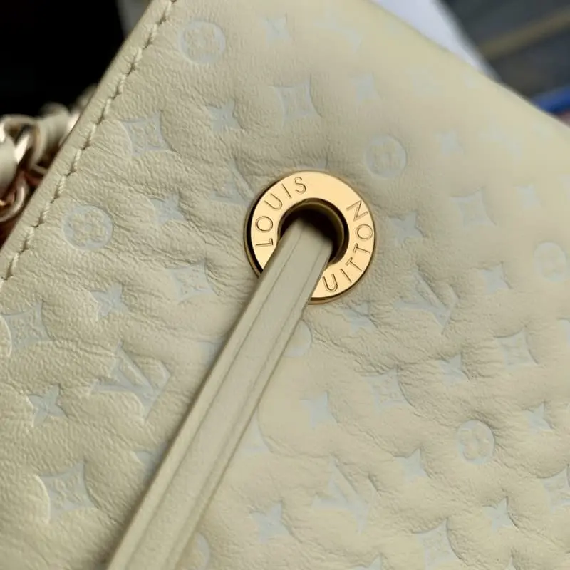 M22599 20x20x13cm High Quality Bags - Image 7