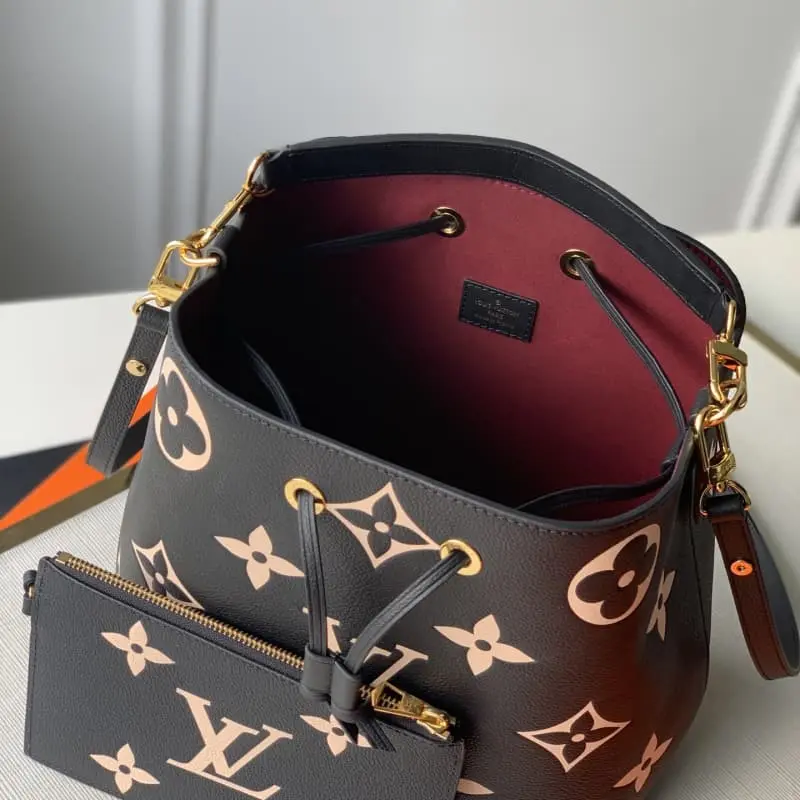 M45497 26x26x17.5cm High Quality Bags - Image 6