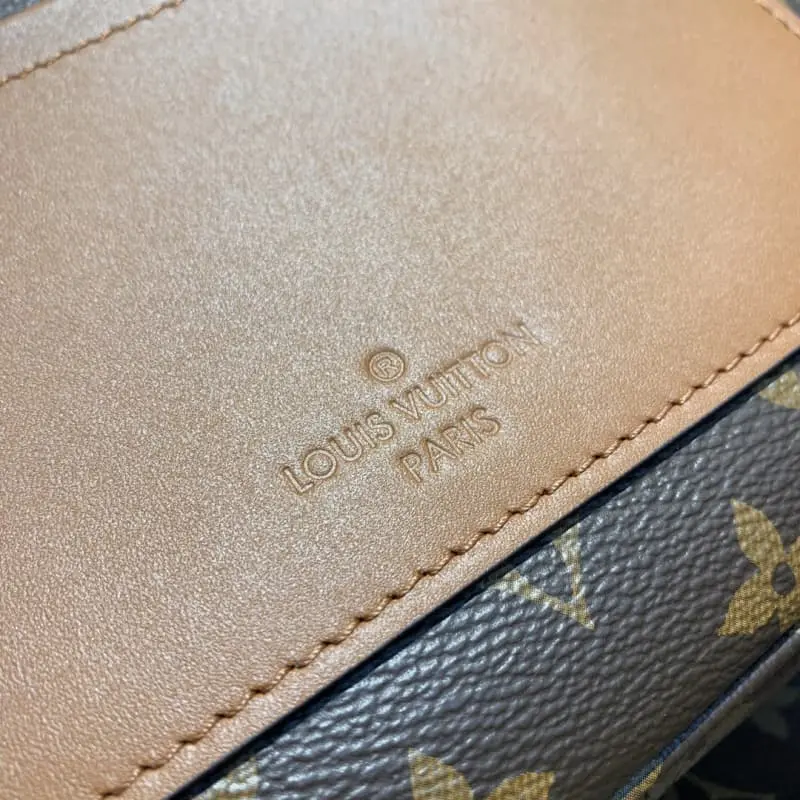 M46127 24.5x15x6.5cm High Quality Bags - Image 7