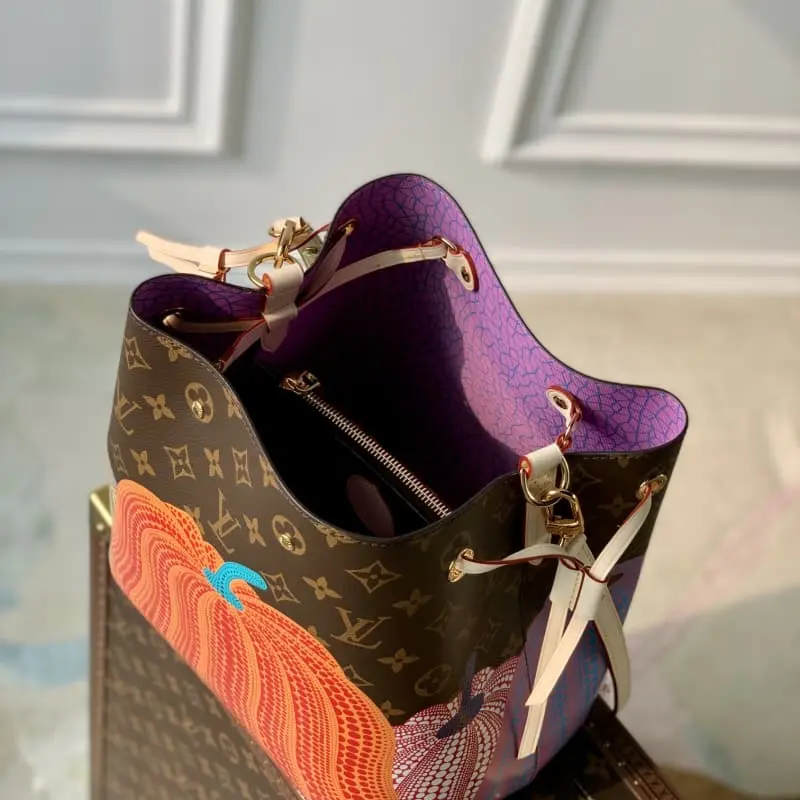 M46473 26x22x27cm High Quality Bags - Image 7