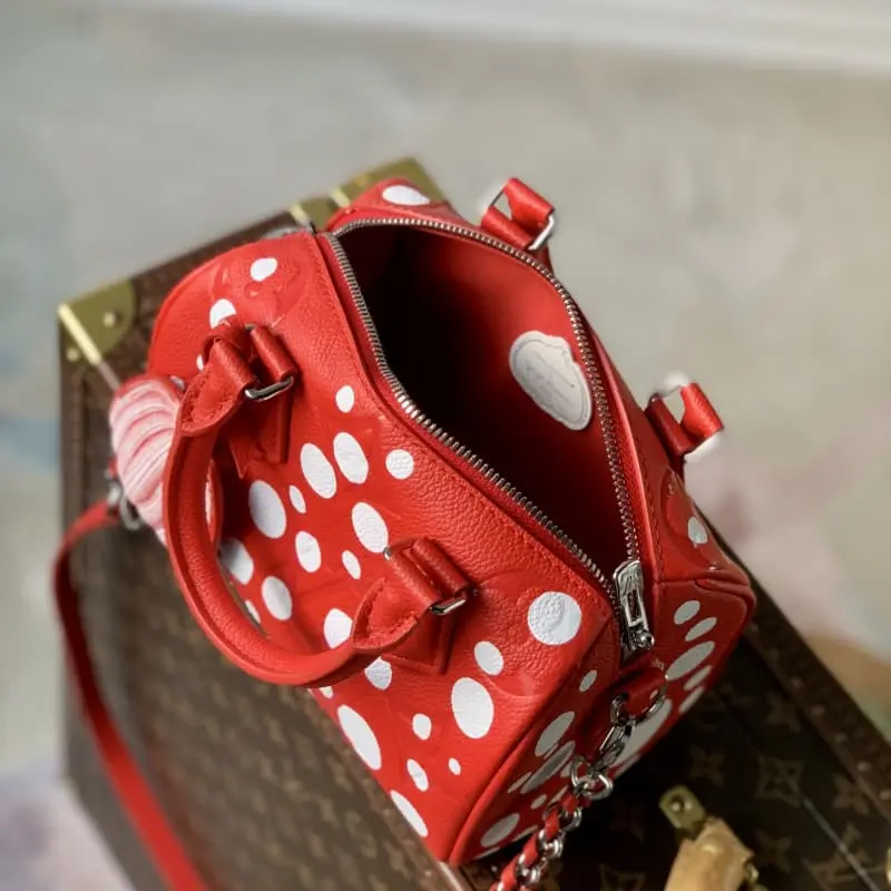 M46411 20.5x13.5x12cm High Quality Bags - Image 7