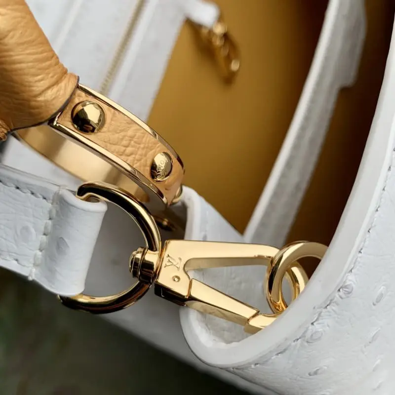 M93483 S3 31.5x20x11cm High Quality Bags - Image 7