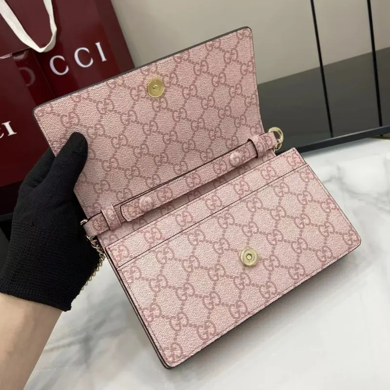 826720 CM 1 High-Quality Bags - Image 7