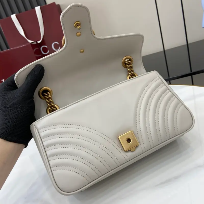 443497 CM 6 High-Quality Bags - Image 7