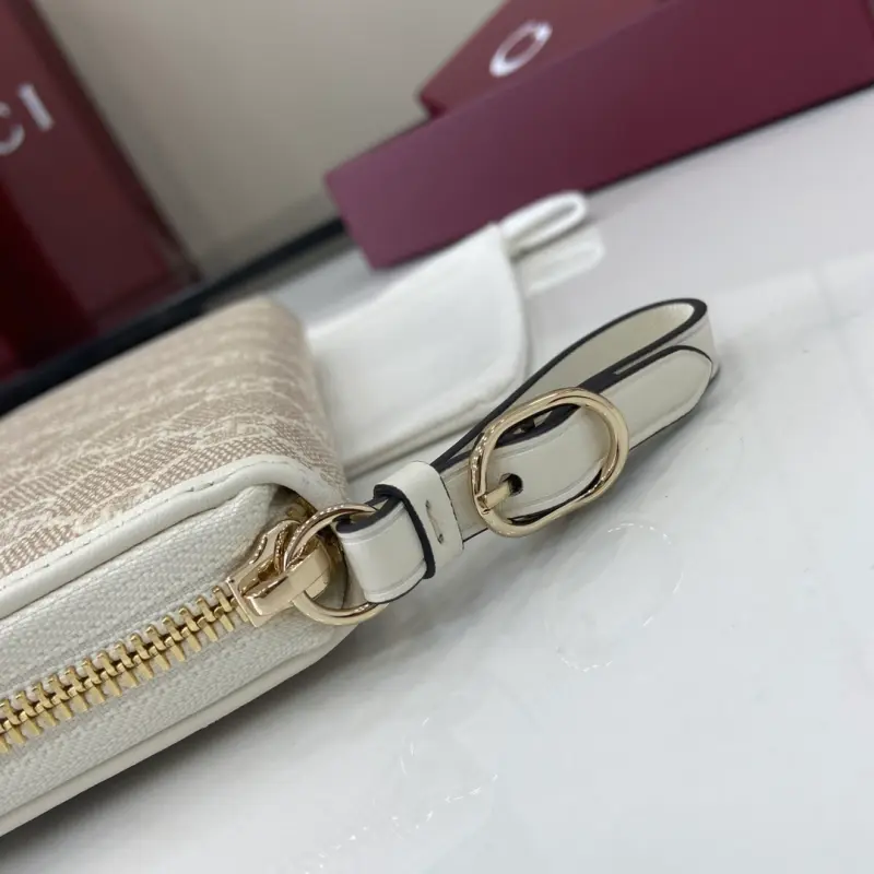 819122 CM 2 High-Quality Bags - Image 7