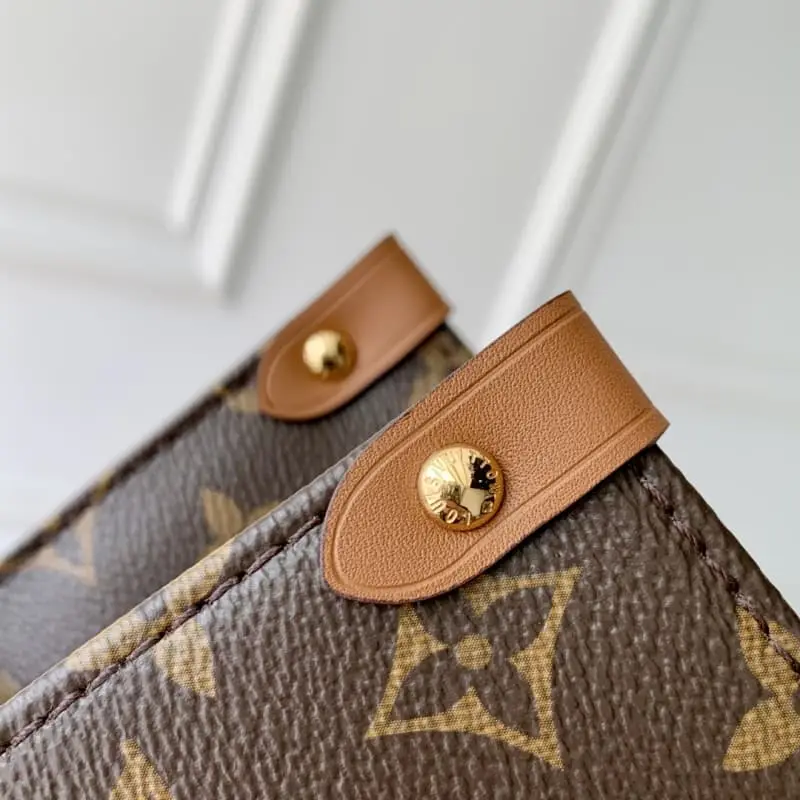 M14235 29x16x37cm High Quality Bags - Image 7