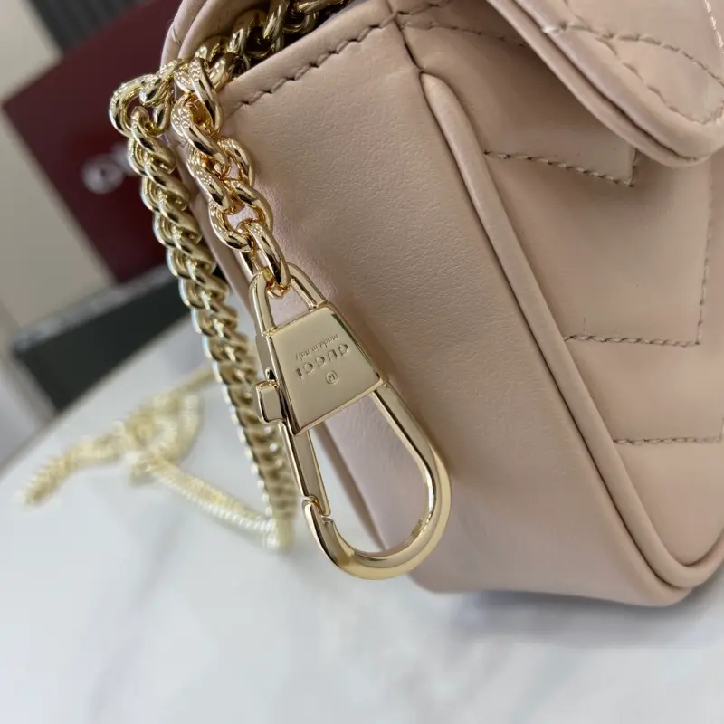 476433 CM 2 High-Quality Bags - Image 9