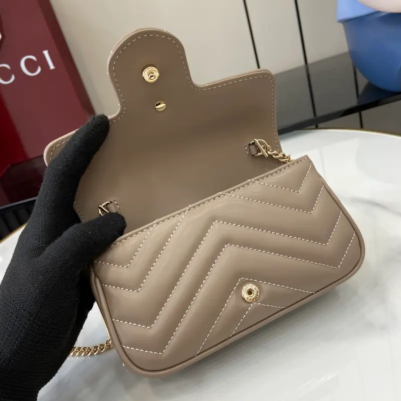 476433 CM 3 High-Quality Bags - Image 7