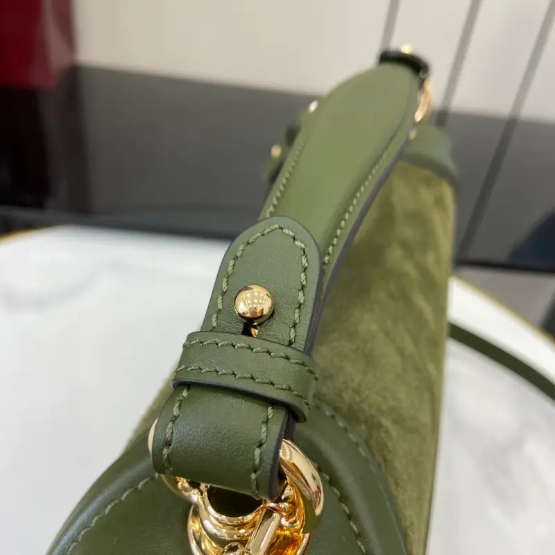 815719 CM 3 High-Quality Bags - Image 7