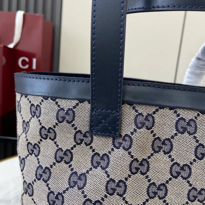 788211 CM 3 High-Quality Bags - Image 8