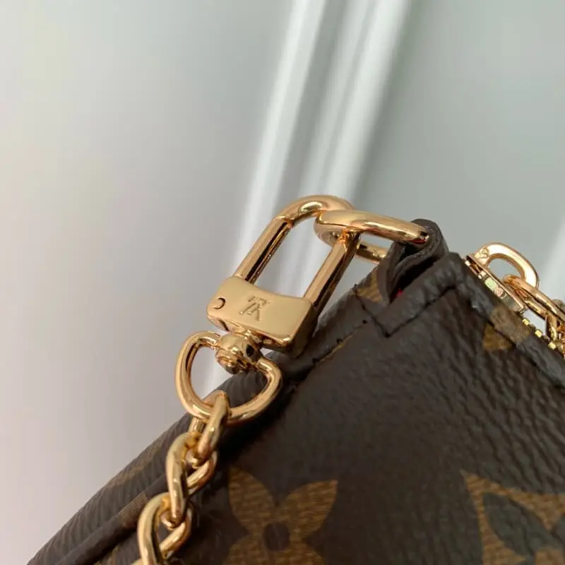 M12205 Old Red 10.5x4x15.5cm High Quality Bags - Image 7