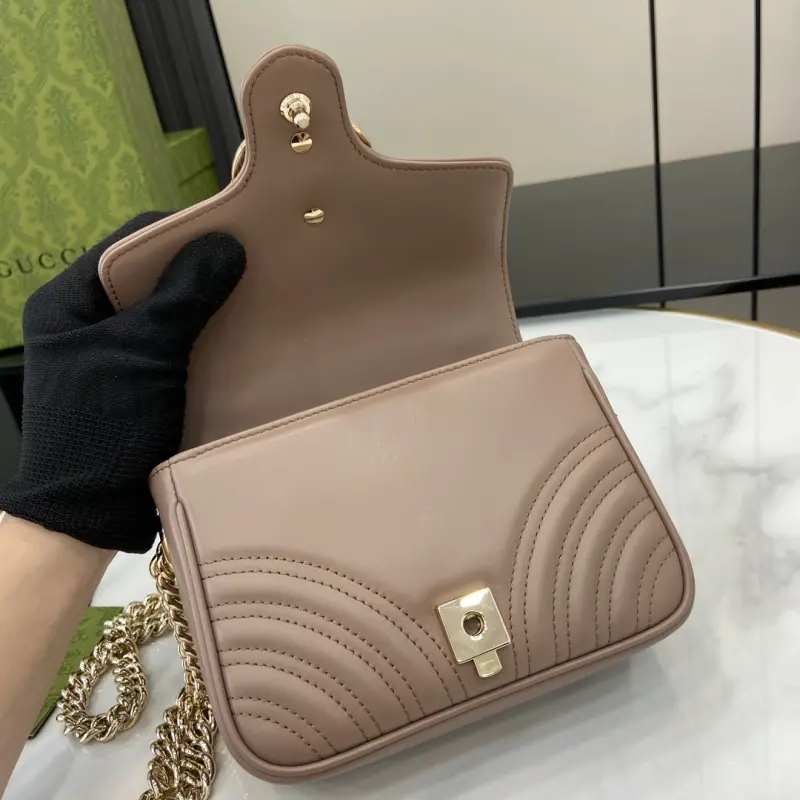 811238 CM 2 High-Quality Bags - Image 7